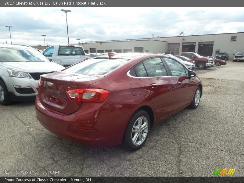 Cajun Red Tintcoat / Jet Black 2017 Chevrolet Cruze LT