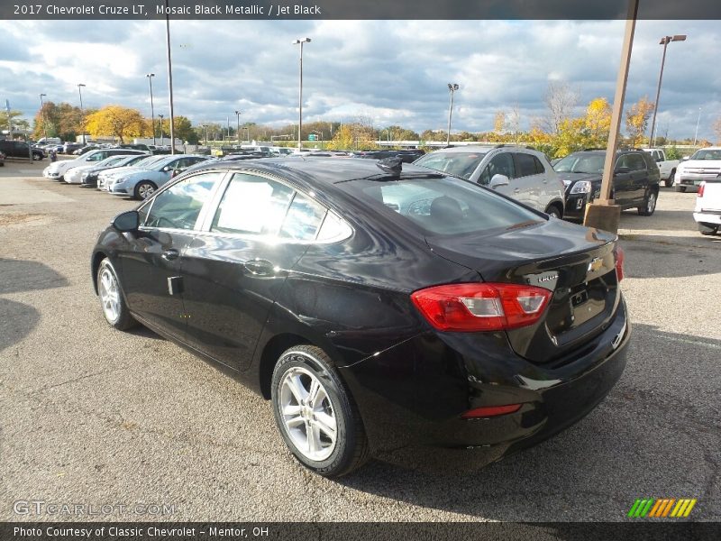 Mosaic Black Metallic / Jet Black 2017 Chevrolet Cruze LT