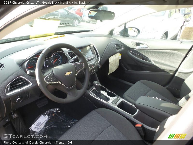 Mosaic Black Metallic / Jet Black 2017 Chevrolet Cruze LT