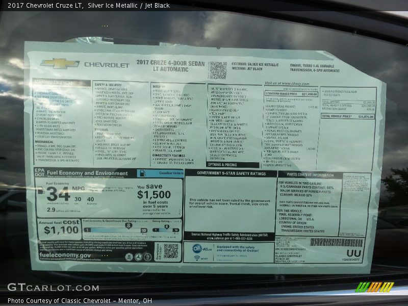 Silver Ice Metallic / Jet Black 2017 Chevrolet Cruze LT