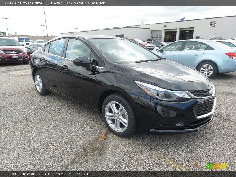 Mosaic Black Metallic / Jet Black 2017 Chevrolet Cruze LT