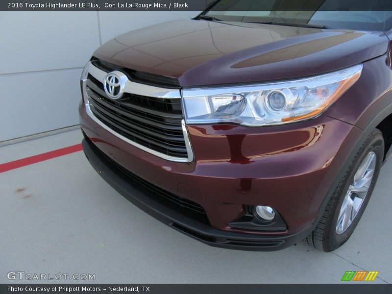 Ooh La La Rouge Mica / Black 2016 Toyota Highlander LE Plus