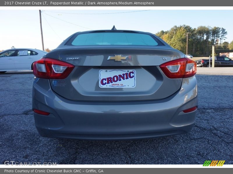 Pepperdust Metallic / Dark Atmosphere/Medium Atmosphere 2017 Chevrolet Cruze LT