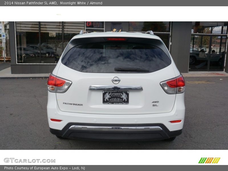 Moonlight White / Almond 2014 Nissan Pathfinder SL AWD