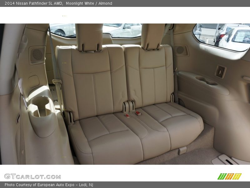 Moonlight White / Almond 2014 Nissan Pathfinder SL AWD