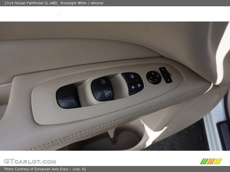 Moonlight White / Almond 2014 Nissan Pathfinder SL AWD