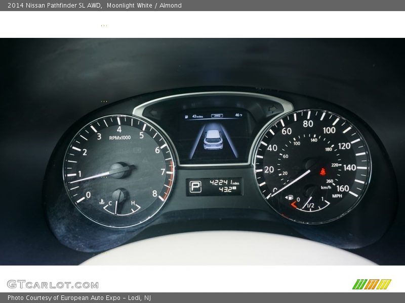 Moonlight White / Almond 2014 Nissan Pathfinder SL AWD