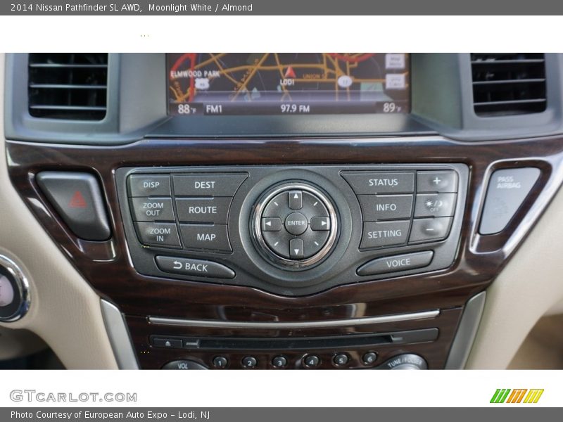 Moonlight White / Almond 2014 Nissan Pathfinder SL AWD