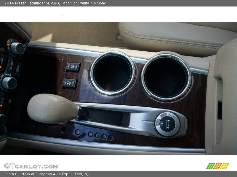 Moonlight White / Almond 2014 Nissan Pathfinder SL AWD