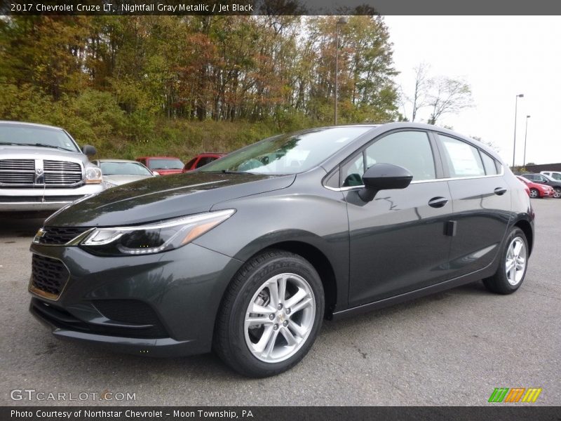 Nightfall Gray Metallic / Jet Black 2017 Chevrolet Cruze LT