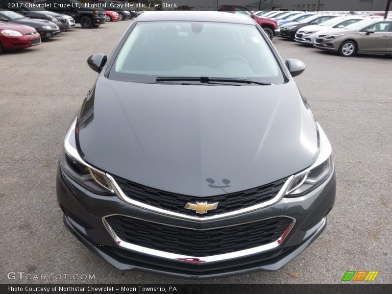Nightfall Gray Metallic / Jet Black 2017 Chevrolet Cruze LT