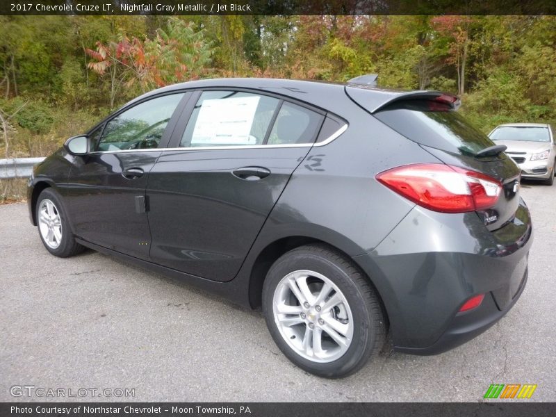 Nightfall Gray Metallic / Jet Black 2017 Chevrolet Cruze LT