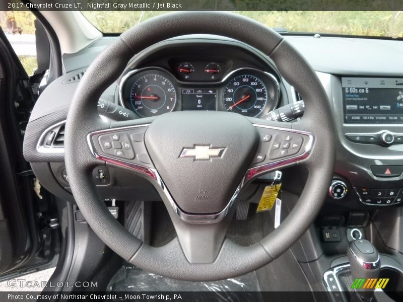Nightfall Gray Metallic / Jet Black 2017 Chevrolet Cruze LT