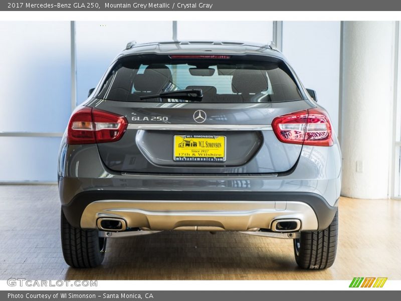 Mountain Grey Metallic / Crystal Gray 2017 Mercedes-Benz GLA 250