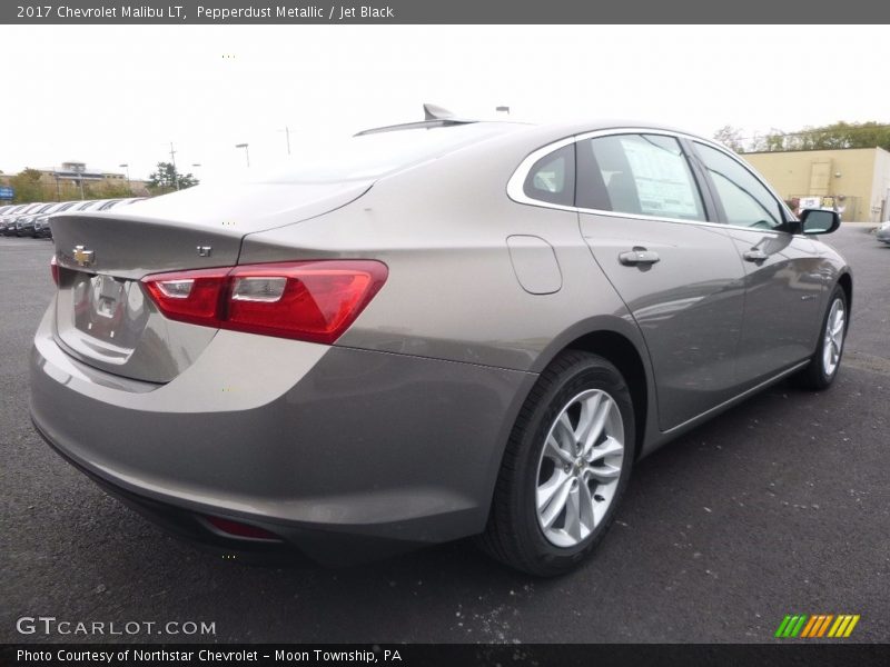 Pepperdust Metallic / Jet Black 2017 Chevrolet Malibu LT
