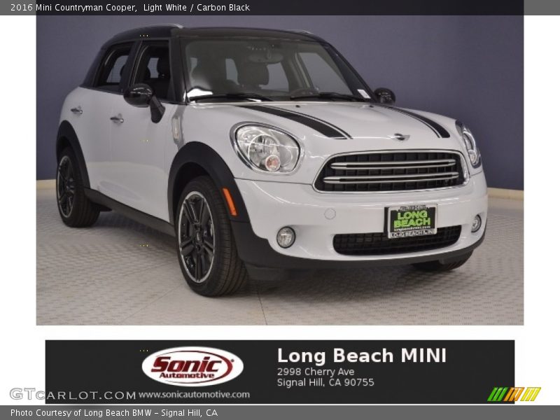 Light White / Carbon Black 2016 Mini Countryman Cooper