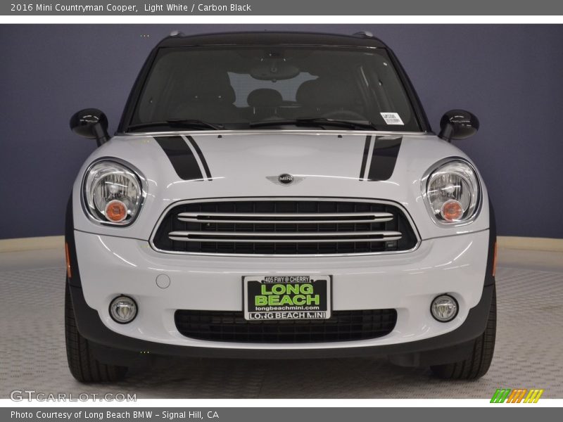 Light White / Carbon Black 2016 Mini Countryman Cooper