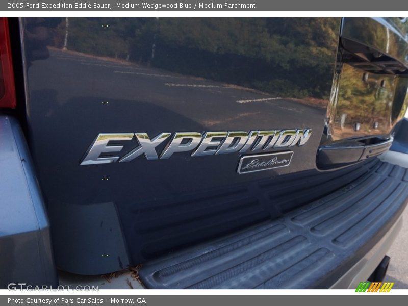 Medium Wedgewood Blue / Medium Parchment 2005 Ford Expedition Eddie Bauer