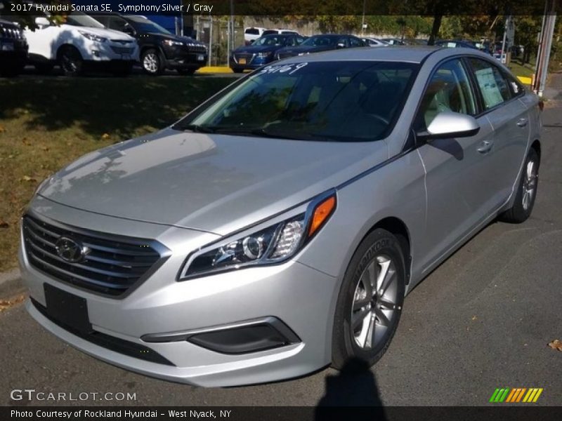 Symphony Silver / Gray 2017 Hyundai Sonata SE