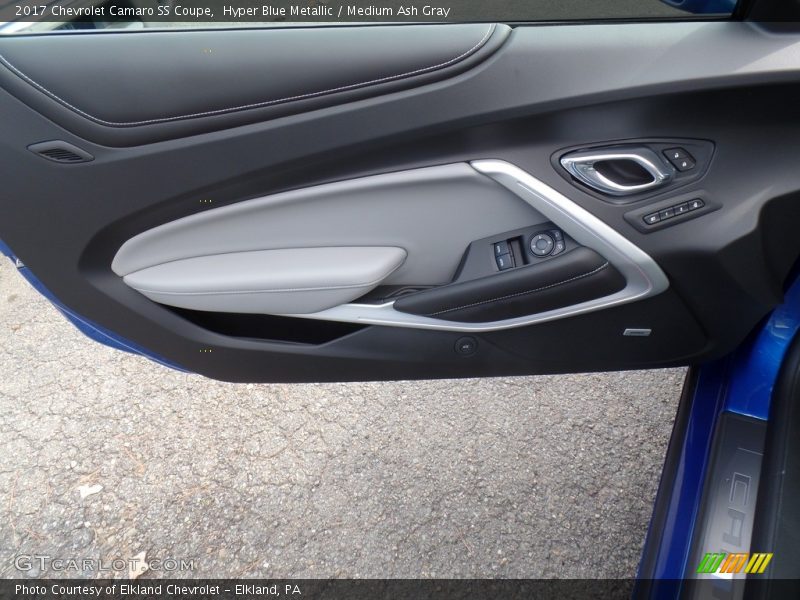 Hyper Blue Metallic / Medium Ash Gray 2017 Chevrolet Camaro SS Coupe