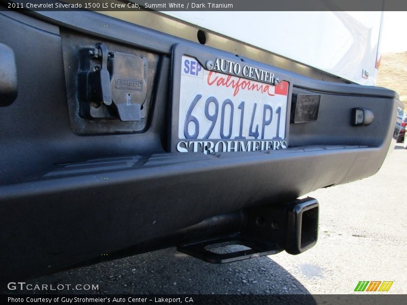 Summit White / Dark Titanium 2011 Chevrolet Silverado 1500 LS Crew Cab