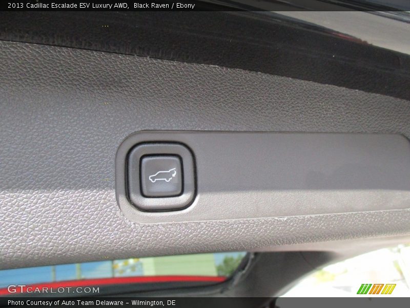 Black Raven / Ebony 2013 Cadillac Escalade ESV Luxury AWD