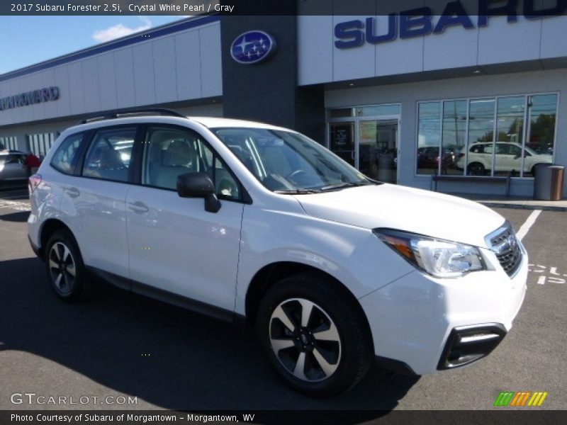 Crystal White Pearl / Gray 2017 Subaru Forester 2.5i