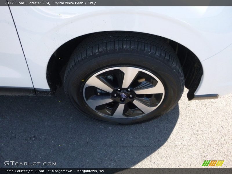 Crystal White Pearl / Gray 2017 Subaru Forester 2.5i