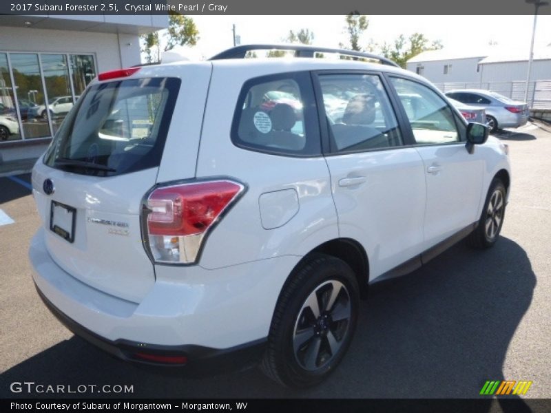 Crystal White Pearl / Gray 2017 Subaru Forester 2.5i