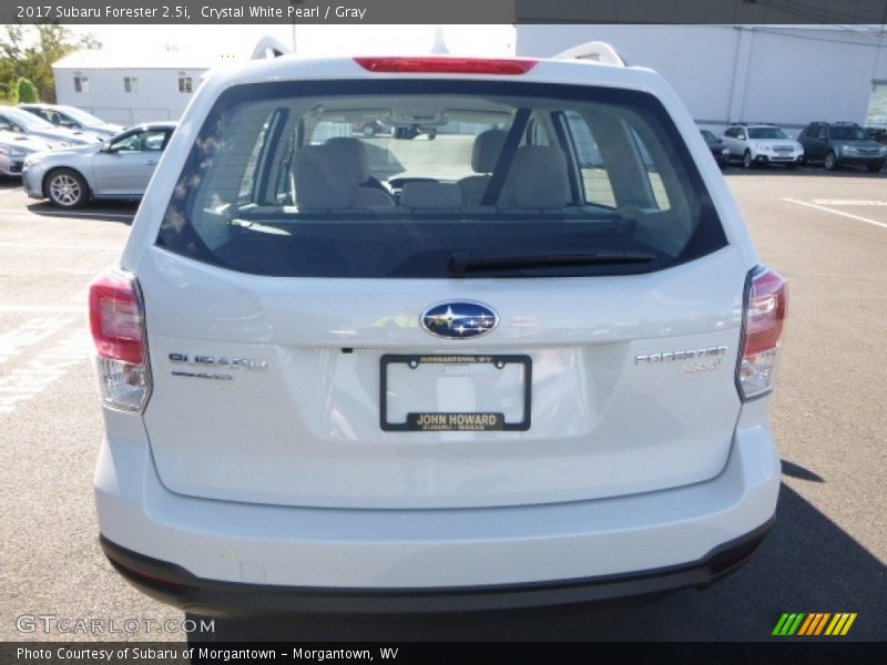 Crystal White Pearl / Gray 2017 Subaru Forester 2.5i
