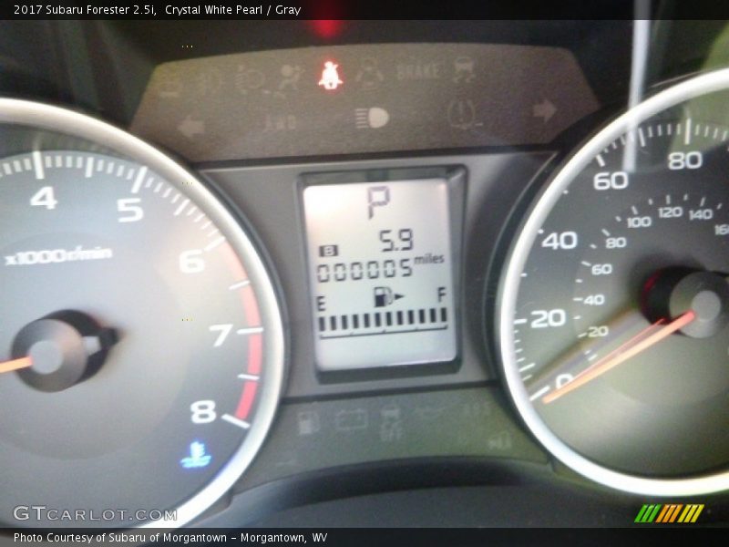 Crystal White Pearl / Gray 2017 Subaru Forester 2.5i