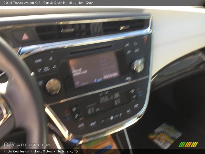 Classic Silver Metallic / Light Gray 2014 Toyota Avalon XLE