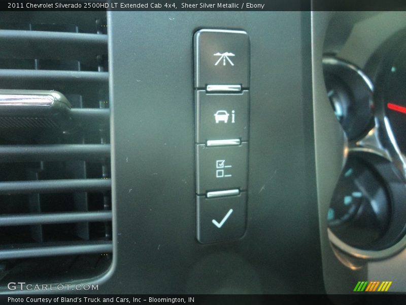 Sheer Silver Metallic / Ebony 2011 Chevrolet Silverado 2500HD LT Extended Cab 4x4