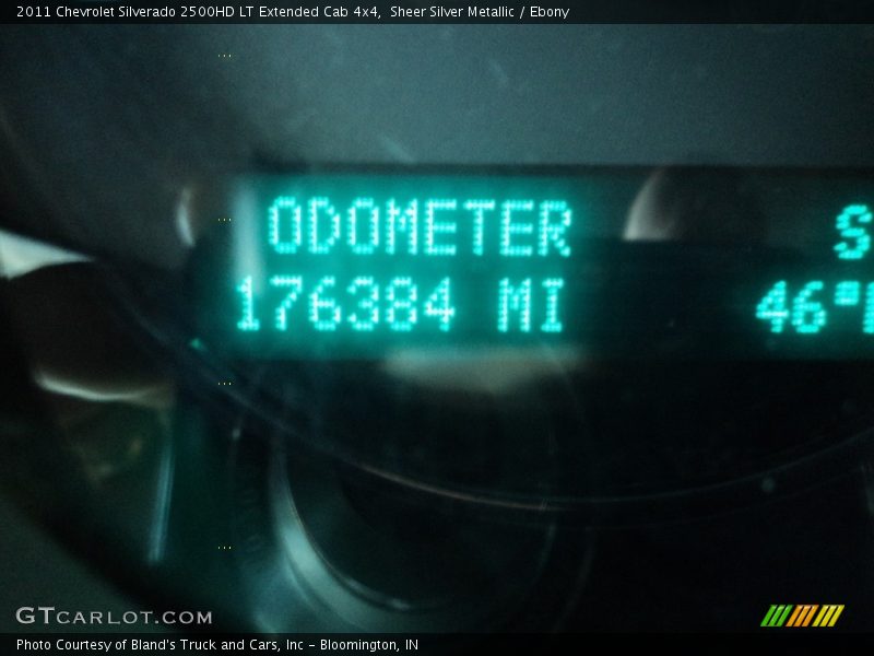 Sheer Silver Metallic / Ebony 2011 Chevrolet Silverado 2500HD LT Extended Cab 4x4