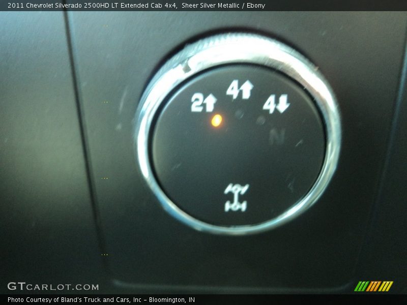 Sheer Silver Metallic / Ebony 2011 Chevrolet Silverado 2500HD LT Extended Cab 4x4