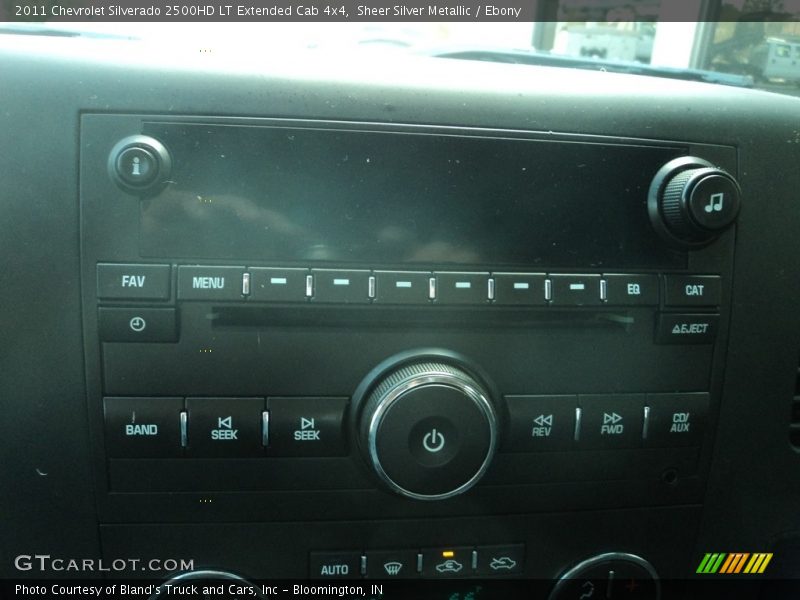 Sheer Silver Metallic / Ebony 2011 Chevrolet Silverado 2500HD LT Extended Cab 4x4