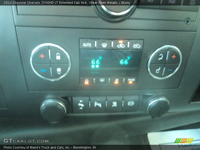Sheer Silver Metallic / Ebony 2011 Chevrolet Silverado 2500HD LT Extended Cab 4x4