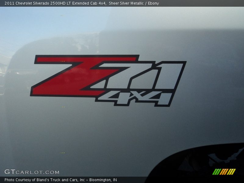 Sheer Silver Metallic / Ebony 2011 Chevrolet Silverado 2500HD LT Extended Cab 4x4