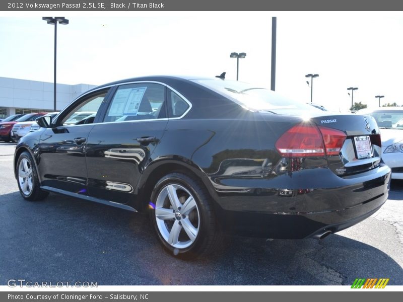 Black / Titan Black 2012 Volkswagen Passat 2.5L SE