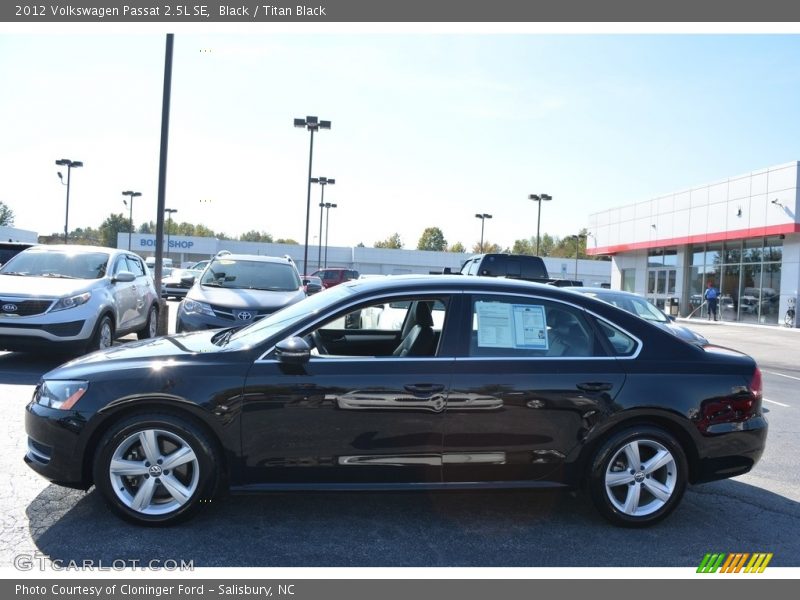 Black / Titan Black 2012 Volkswagen Passat 2.5L SE