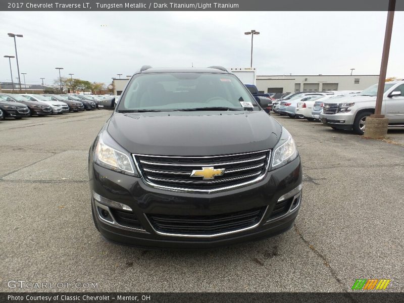 Tungsten Metallic / Dark Titanium/Light Titanium 2017 Chevrolet Traverse LT