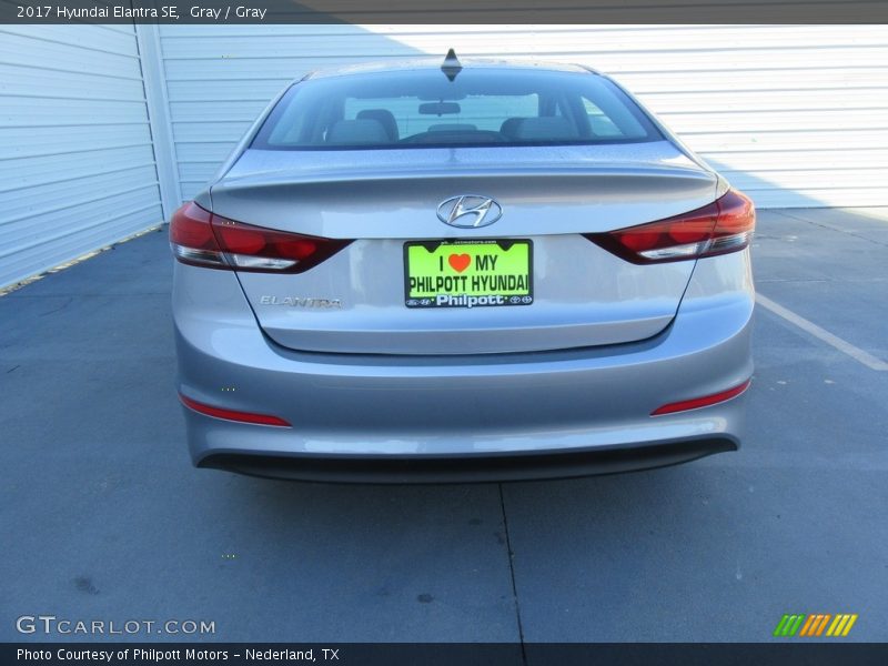 Gray / Gray 2017 Hyundai Elantra SE