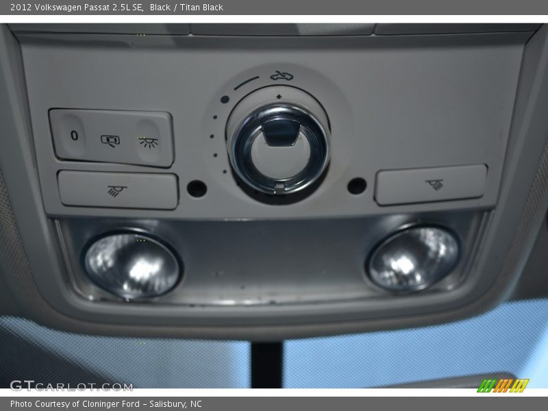 Black / Titan Black 2012 Volkswagen Passat 2.5L SE