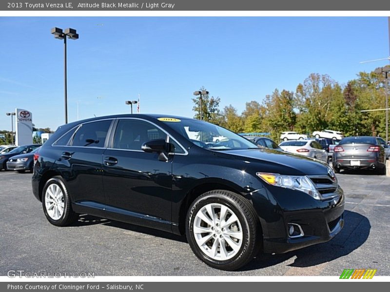 Attitude Black Metallic / Light Gray 2013 Toyota Venza LE
