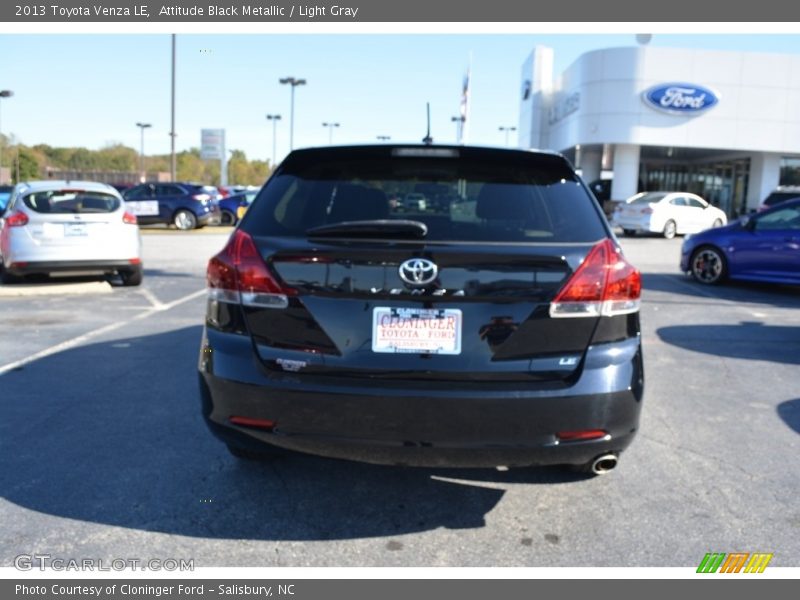 Attitude Black Metallic / Light Gray 2013 Toyota Venza LE