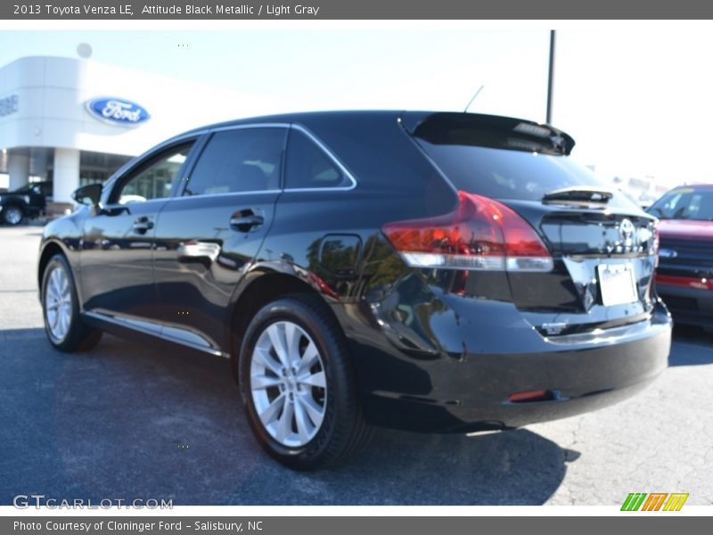 Attitude Black Metallic / Light Gray 2013 Toyota Venza LE