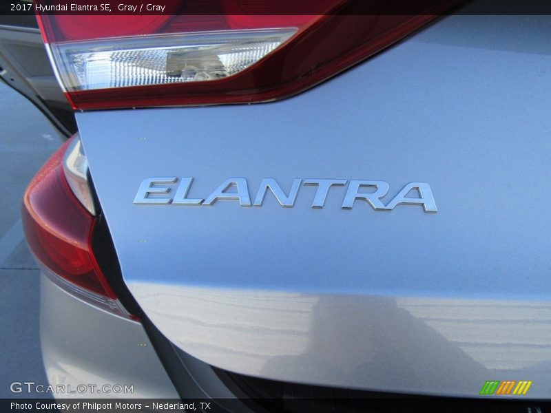Gray / Gray 2017 Hyundai Elantra SE