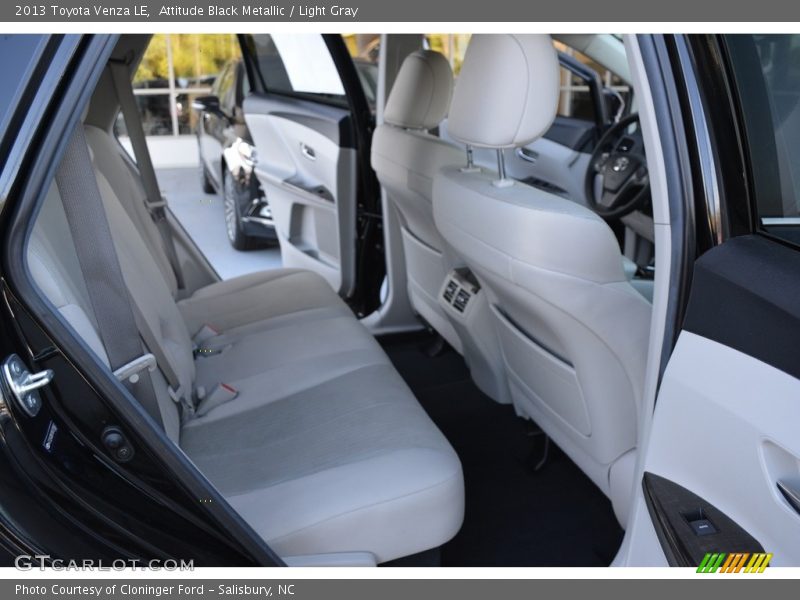 Attitude Black Metallic / Light Gray 2013 Toyota Venza LE