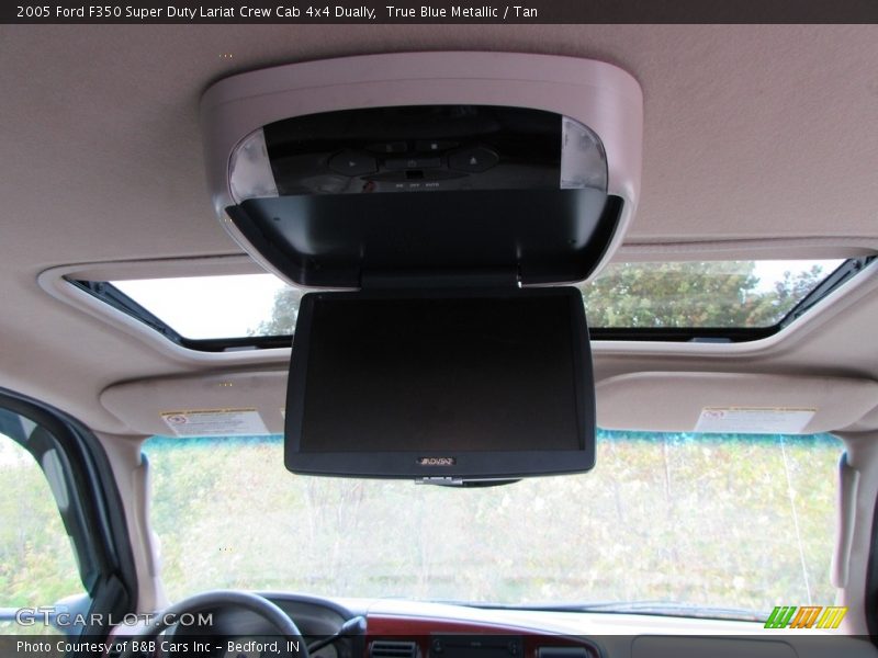 True Blue Metallic / Tan 2005 Ford F350 Super Duty Lariat Crew Cab 4x4 Dually