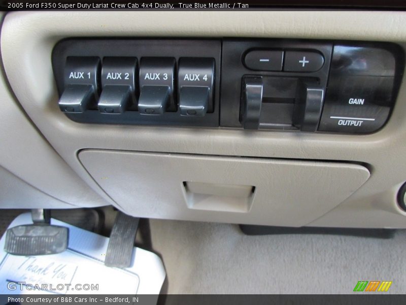 True Blue Metallic / Tan 2005 Ford F350 Super Duty Lariat Crew Cab 4x4 Dually